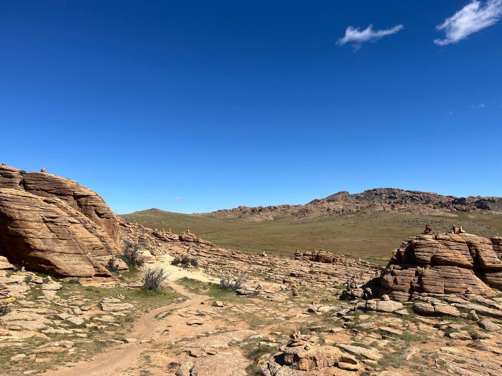 Granite rock formations Baga Gazriin Chuluu central steppe — Classic Mongolia Highlights Tour